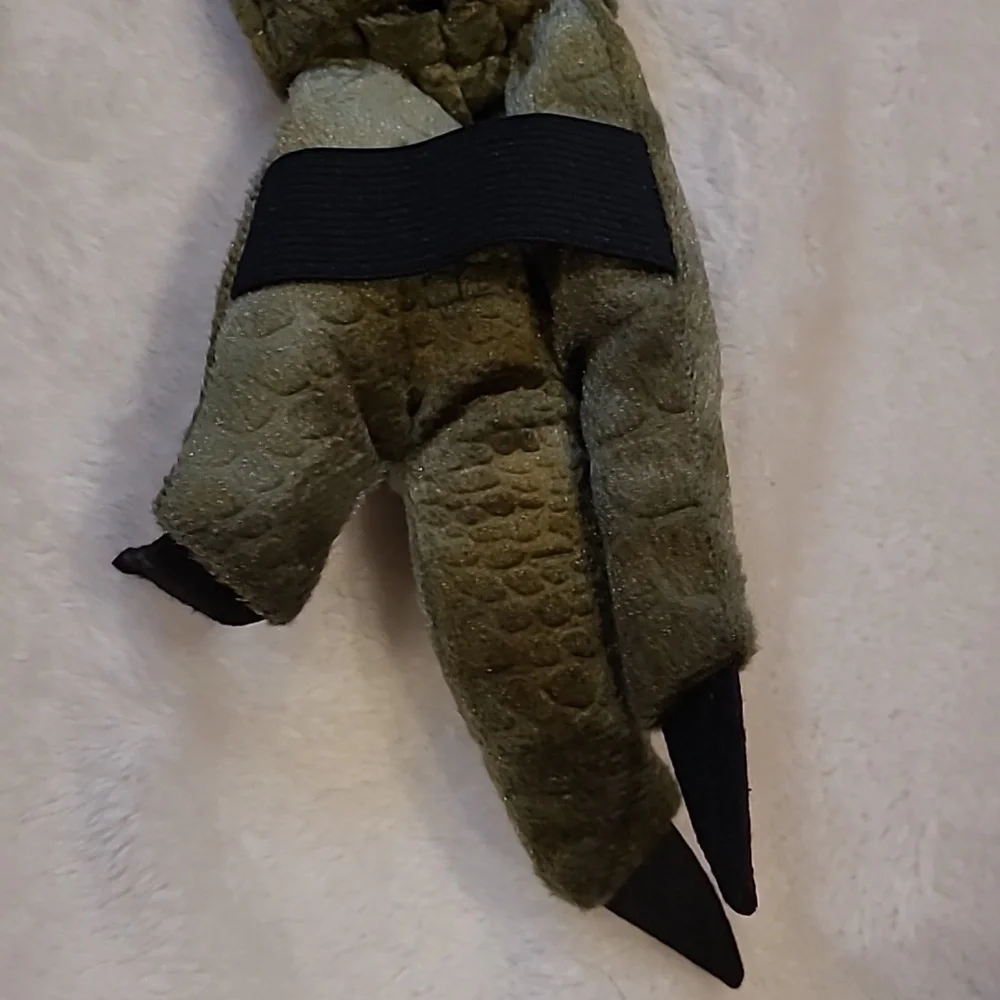 Dinosaur Or Dragon Costume Child XS 4/6?